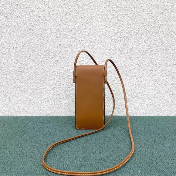 Celine pouch - Picture 10 of 13